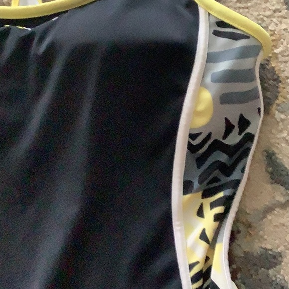 ZEROXPOSUR tankini top yellow black size 10 stretchy built in bra Box 500 - Picture 4 of 8